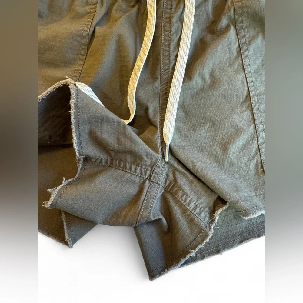 Vuori Vintage Ripstop Shorts Green Drawstring Casual Size S